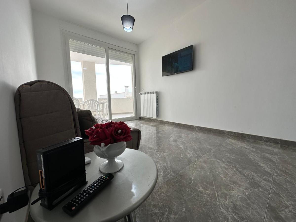 Apartment Desire *